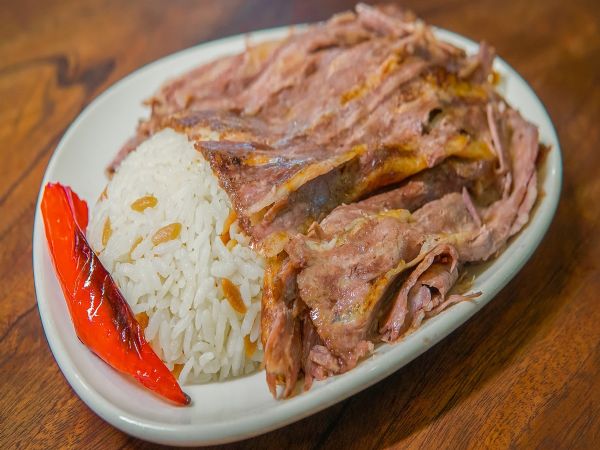 Pilav Üstü Döner