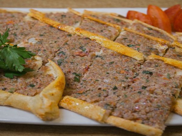 Kıymalı Pide